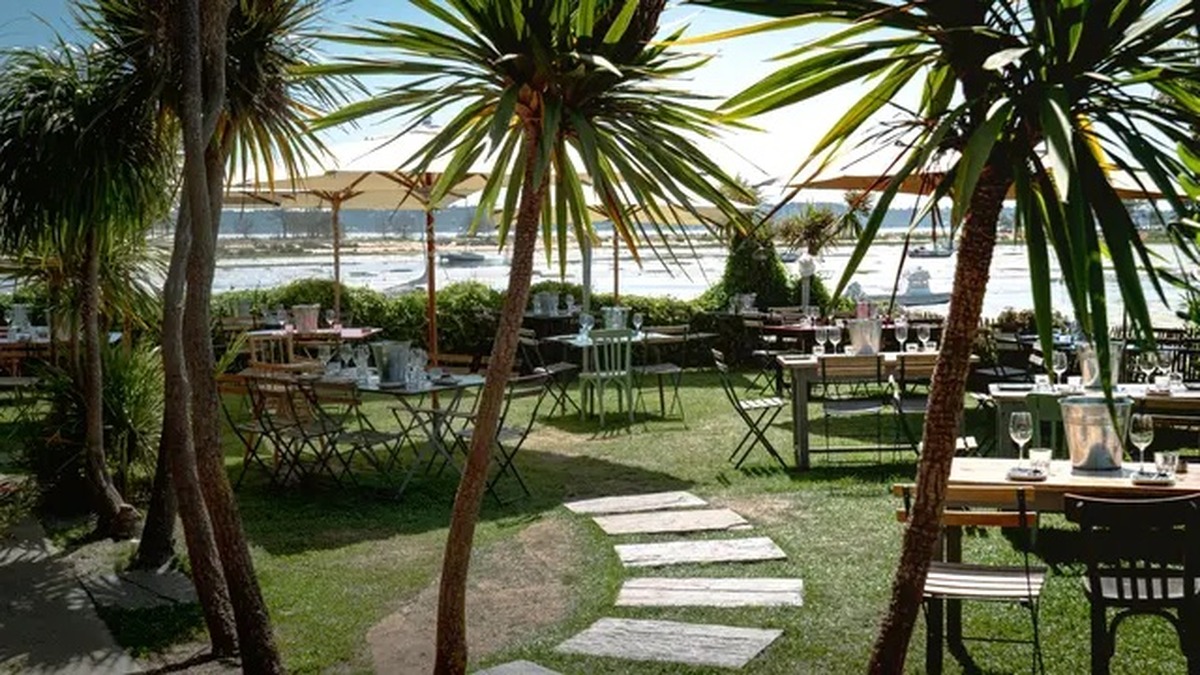 Chez Boulan — terrasse face à la Dune du Pilat